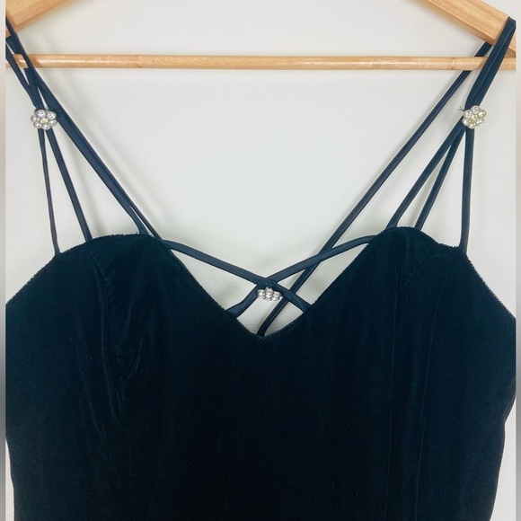 Vintage 90s Y2K strappy back velvet column dress with front slit. - Picture 3 of 11